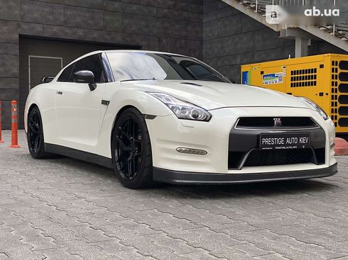 Nissan GT-R 2013 - фото 6