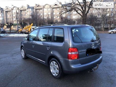 Volkswagen Touran 2004 серый - фото 8