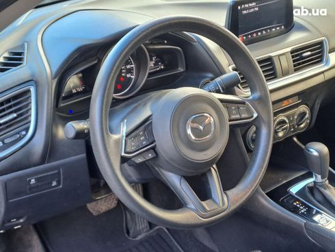 Mazda 3 2018 серый - фото 25