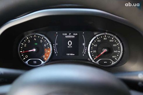 Jeep Renegade 2018 - фото 17