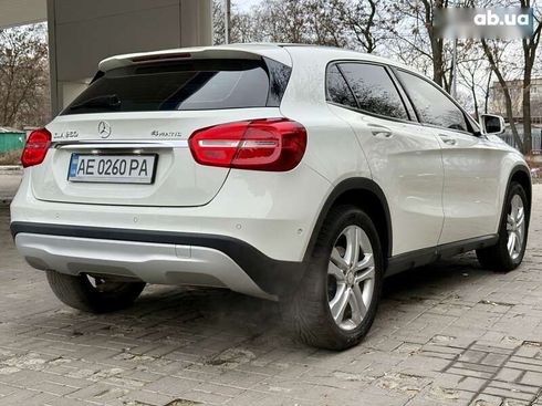 Mercedes-Benz GLA-Класс 2014 - фото 13