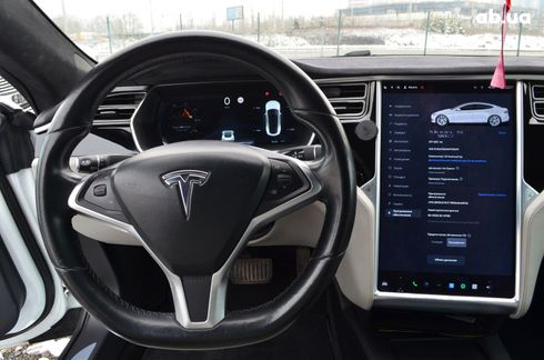 Tesla Model S 2016 белый - фото 14