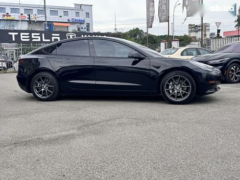 Tesla Model 3 2021 - фото 7