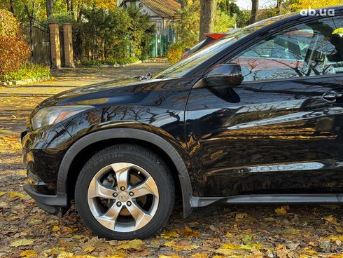 Honda HR-V 2018 черный - фото 18