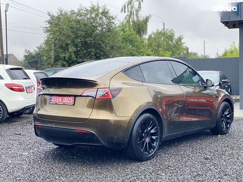 Tesla Model Y 2021 - фото 16