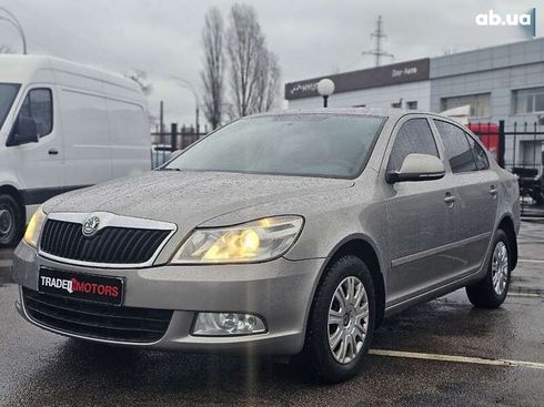 Skoda Octavia 2012 - фото 3