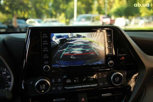 Toyota Highlander 2021 - фото 17