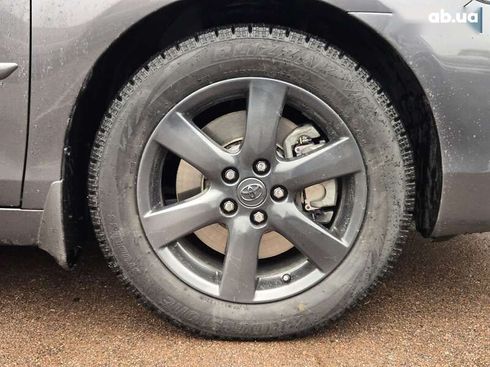 Toyota Camry 2010 - фото 18