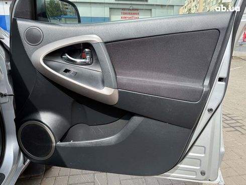 Toyota RAV4 2007 серый - фото 19