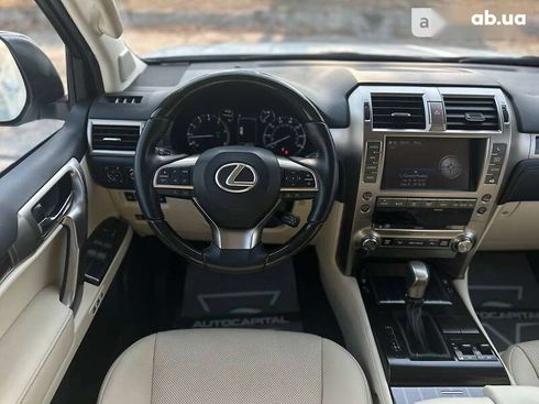 Lexus GX 2020 - фото 22