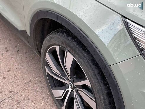 Volvo XC40 2021 - фото 29