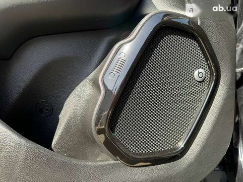 Jeep Renegade 2017 - фото 16