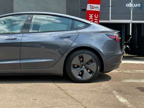 Tesla Model 3 2021 - фото 6