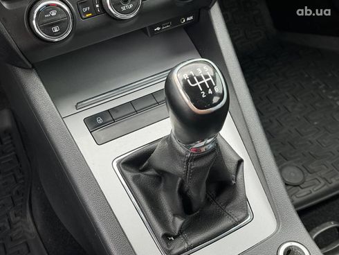 Skoda Octavia 2014 белый - фото 25