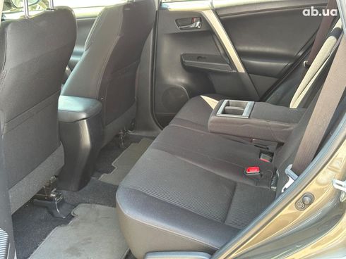 Toyota RAV4 2014 коричневый - фото 11