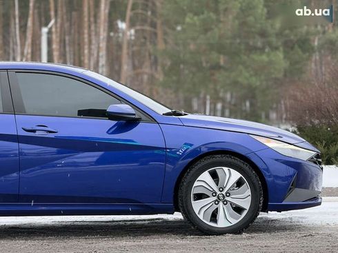 Hyundai Elantra 2021 - фото 15