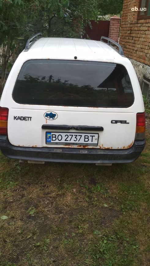 Opel Kadett 1985 белый - фото 5