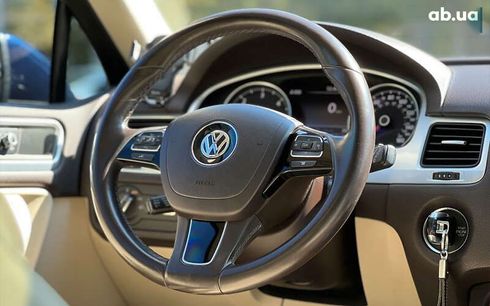Volkswagen Touareg 2012 - фото 18