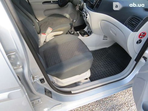 Hyundai Accent 2008 - фото 18