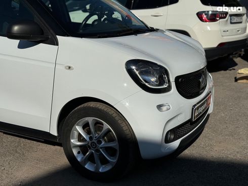 Smart Forfour 2018 белый - фото 4