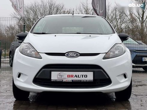 Ford Fiesta 2010 - фото 4