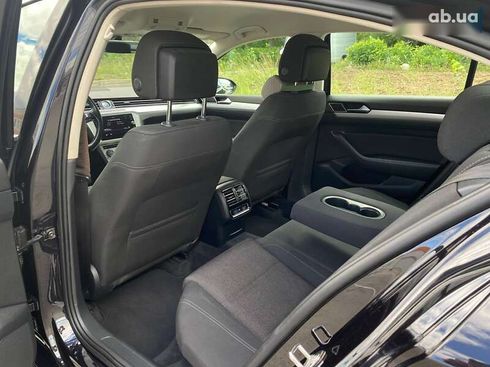 Volkswagen Passat 2017 - фото 23