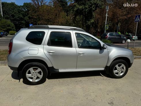 Renault Duster 2012 серый - фото 11