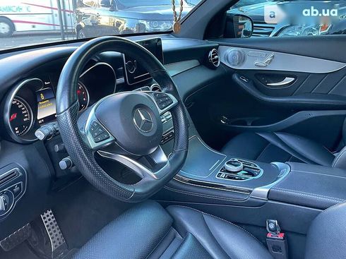 Mercedes-Benz GLC 300 2019 - фото 21