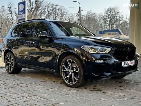 BMW X5 M 2021 - фото 11