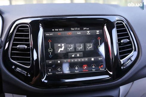 Jeep Compass 2017 - фото 24