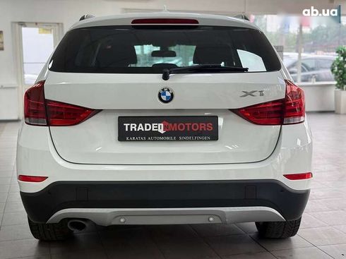 BMW X1 2015 - фото 11