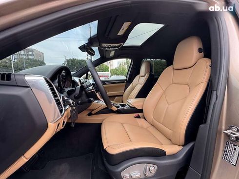 Porsche Cayenne 2015 - фото 14