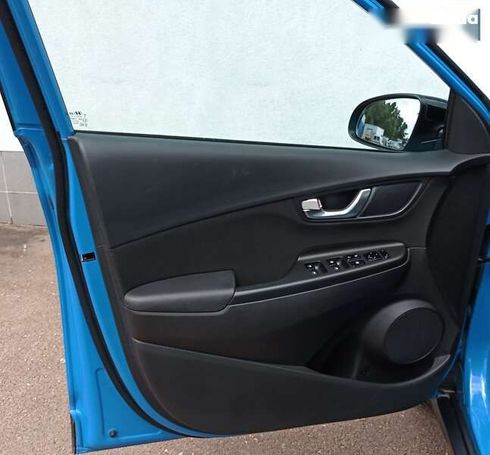 Hyundai Kona 2021 - фото 17