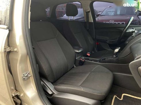 Ford Focus 2018 - фото 23