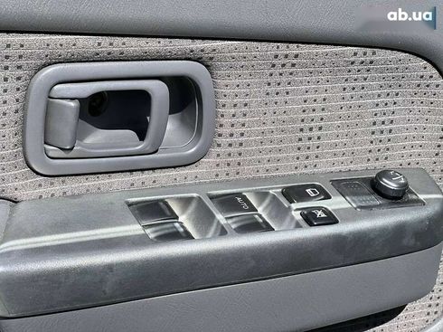 Nissan NP300 2011 - фото 26