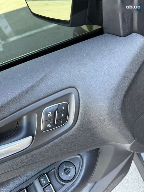 Ford Escape 2019 - фото 18