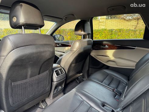 Kia Sorento 2017 черный - фото 26