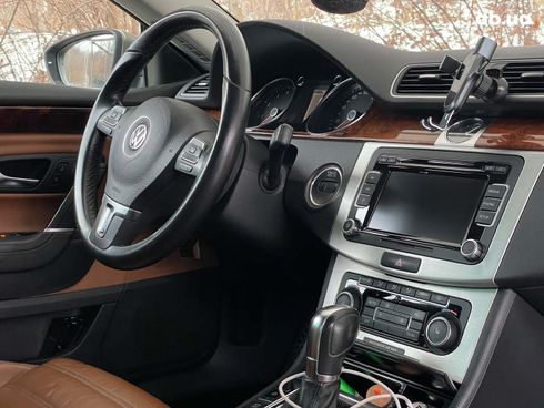 Volkswagen Passat CC 2011 бежевый - фото 25