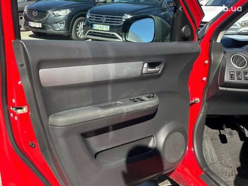 Suzuki Swift 2010 красный - фото 15