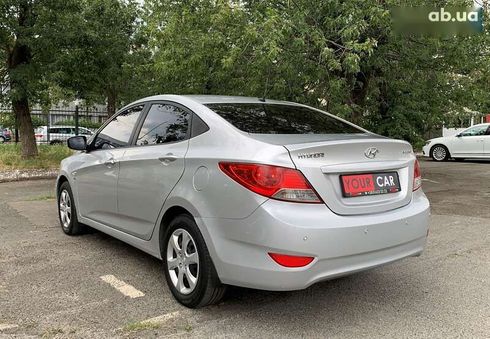 Hyundai Accent 2012 - фото 18