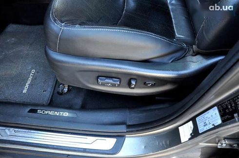 Kia Sorento 2011 - фото 17