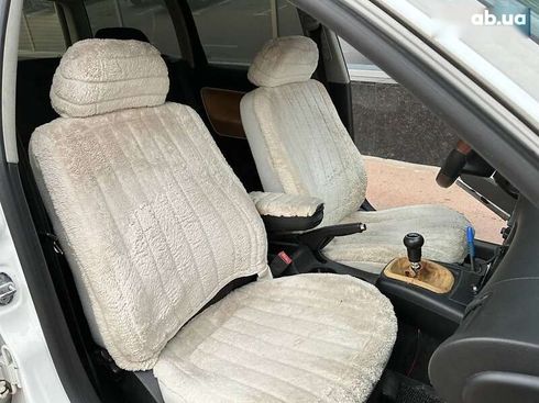 Volkswagen Passat 2001 - фото 11