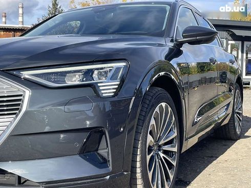 Audi E-Tron 2022 - фото 10