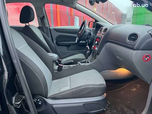 Ford Focus 2010 - фото 10