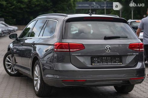 Volkswagen Passat 2017 - фото 8