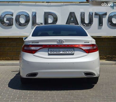 Hyundai Grandeur 2013 - фото 10