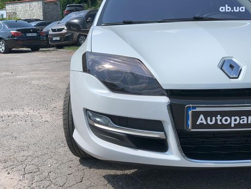 Renault Laguna 2015 белый - фото 11