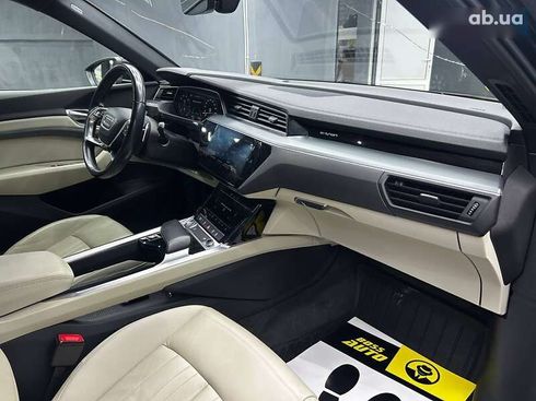 Audi E-Tron 2020 - фото 21
