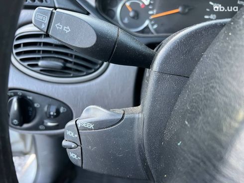 Ford Focus 2001 серый - фото 45