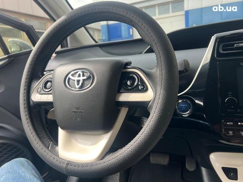 Toyota Prius 2016 черный - фото 59